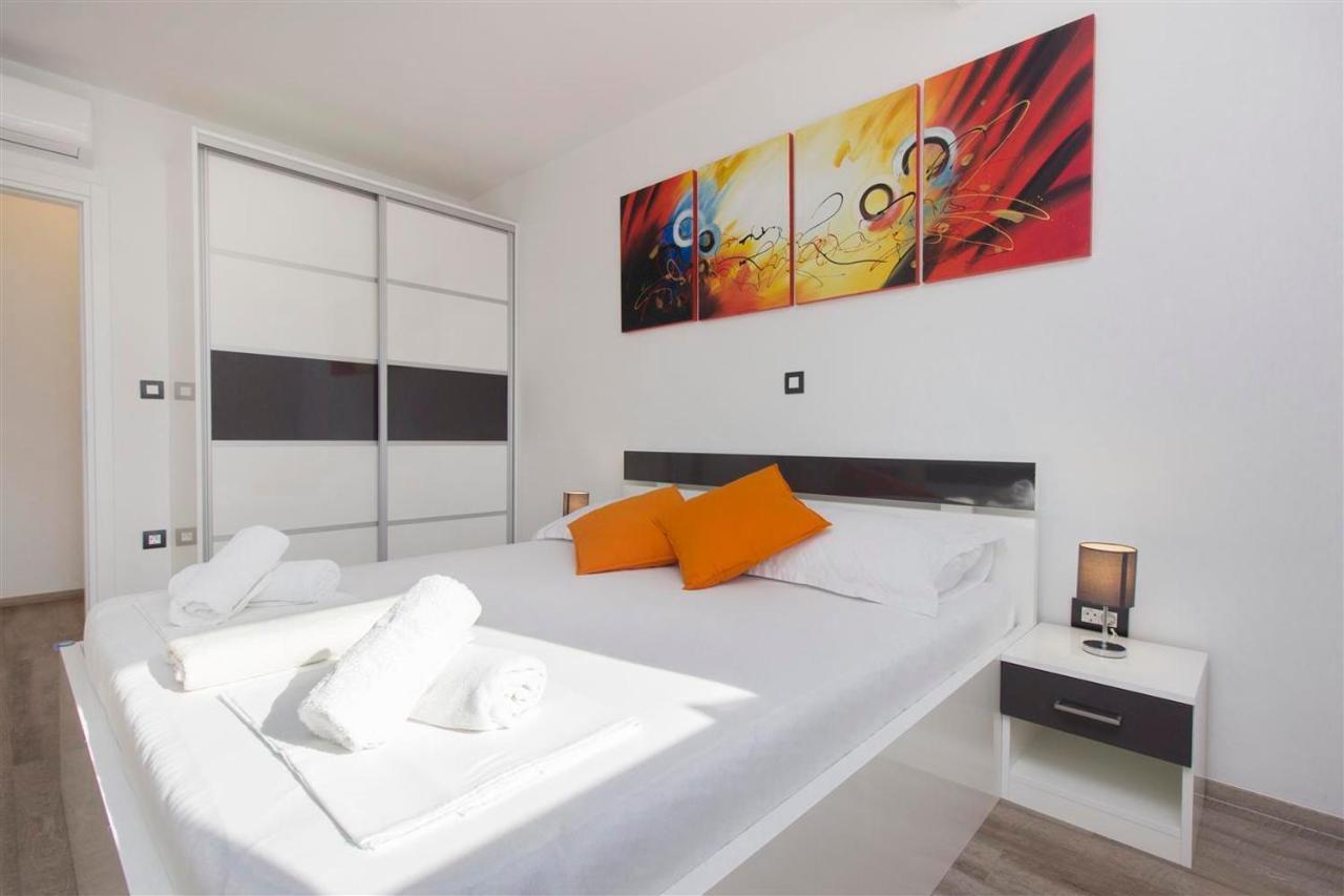 Villa Top Of Murter, Three Bedroom Apartment Bagian luar foto