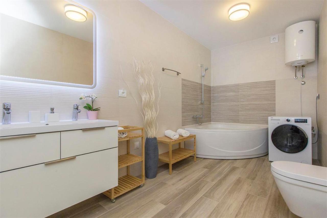 Villa Top Of Murter, Three Bedroom Apartment Bagian luar foto
