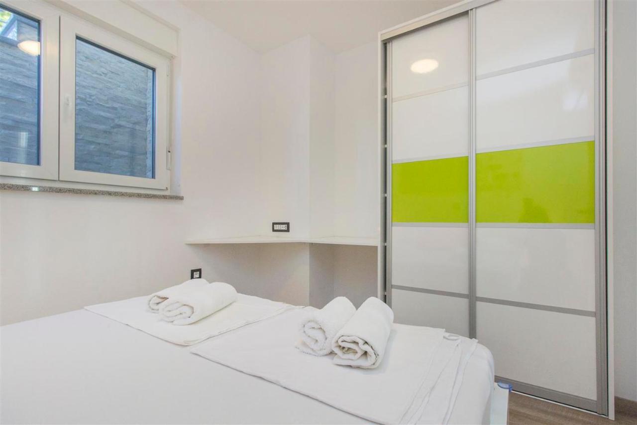 Villa Top Of Murter, Three Bedroom Apartment Bagian luar foto